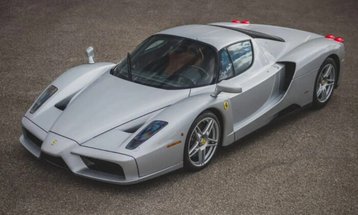 2003 Ferrari Enzo in Argento Nürburgring 101/C