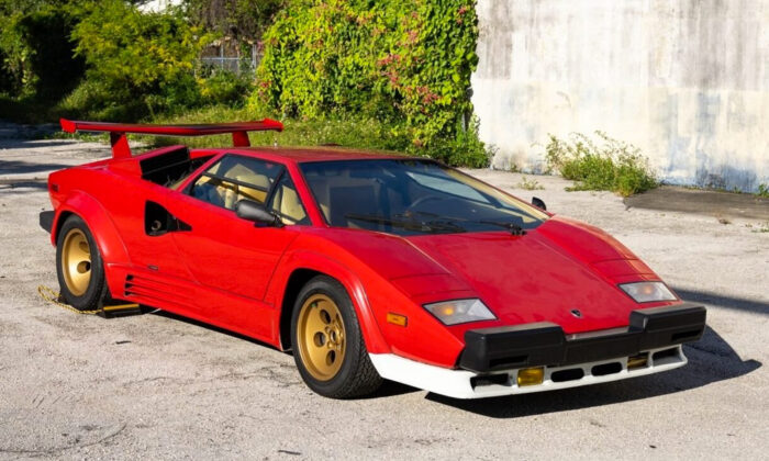 1988 Lamborghini Countach 5000 QV