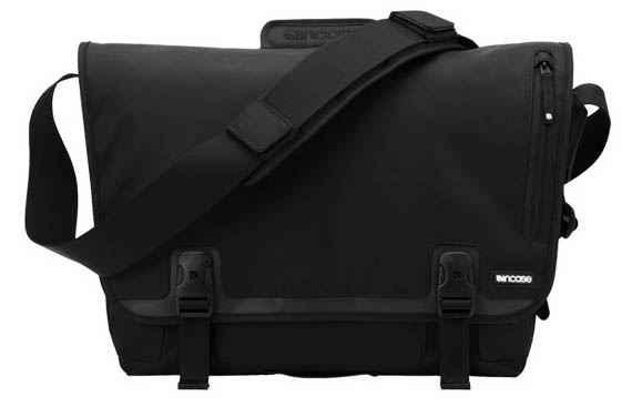 Incase Small Messenger Bag