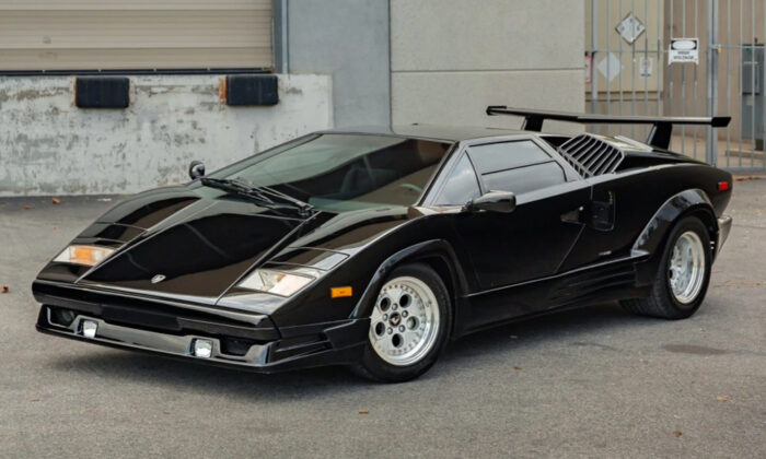 1989 Lamborghini Countach 25th Anniversary