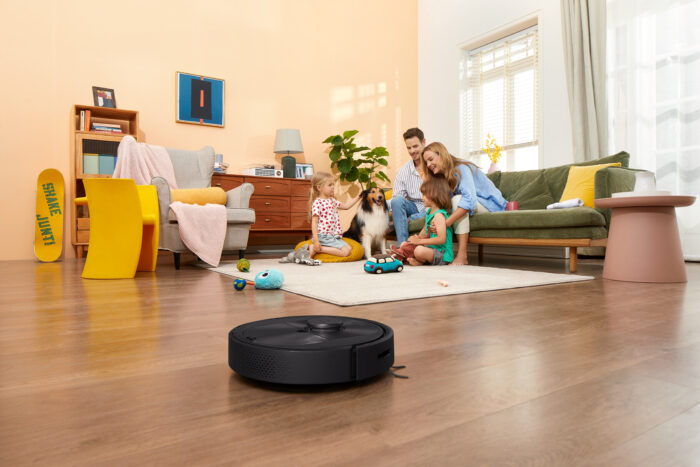 Roborock’s Q5+ Robot Vacuum Makes Cleaning Automatic